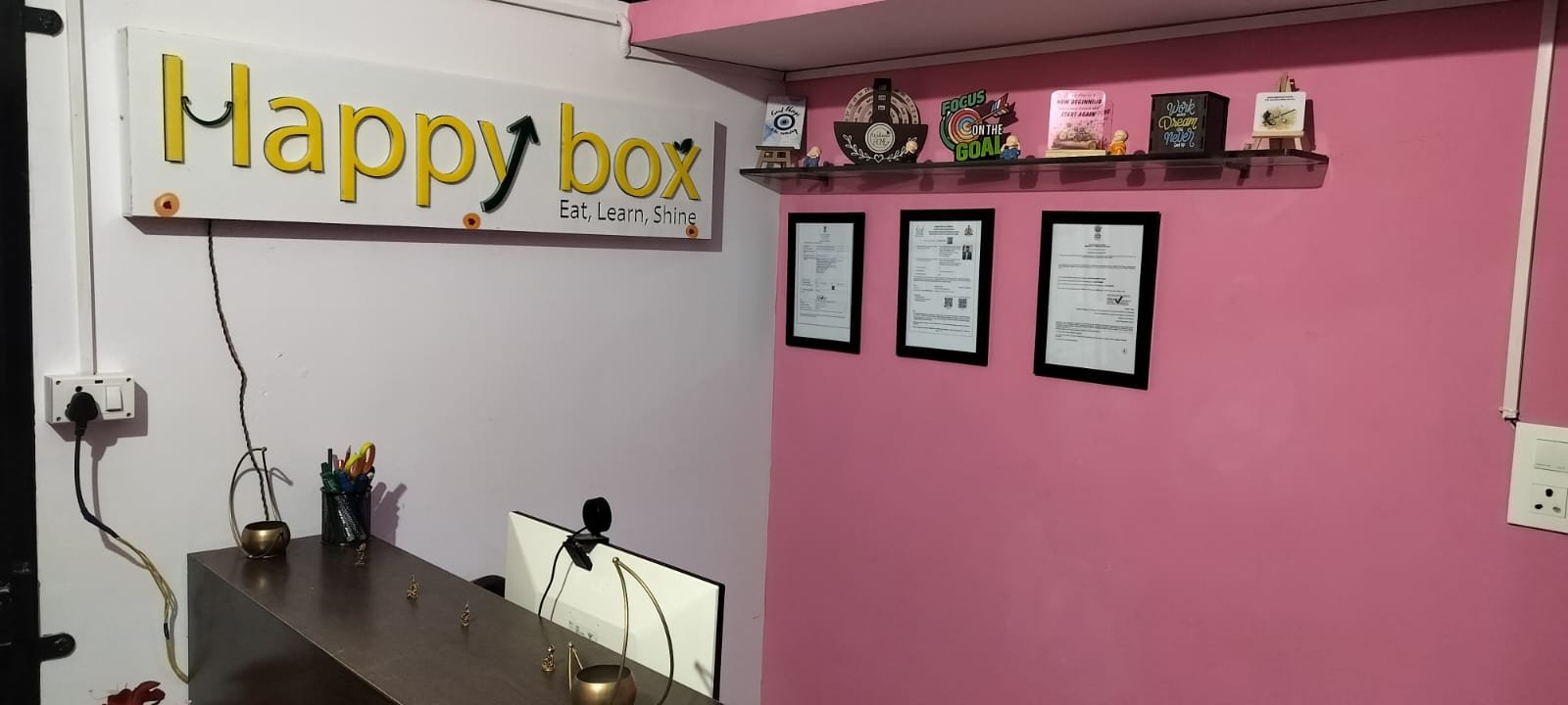 Happybox Professional Workspace